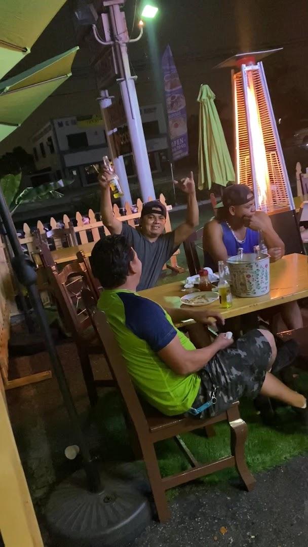 Restaurante Y Pupuseria La Ceiba