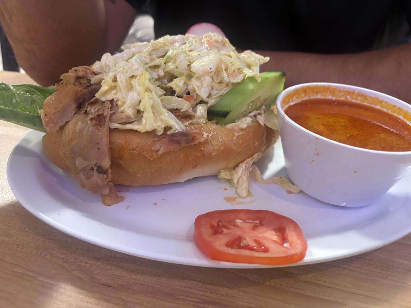 Restaurante Y Pupuseria La Ceiba